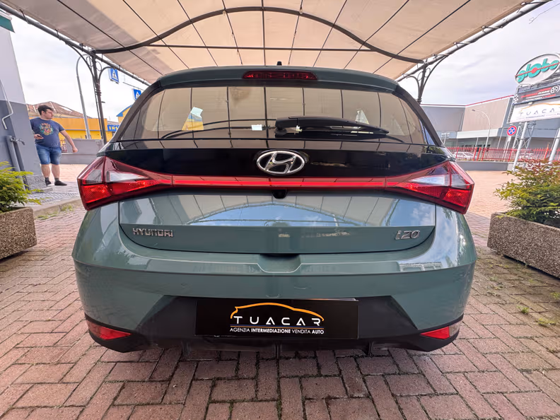 Hyundai i20 - 20