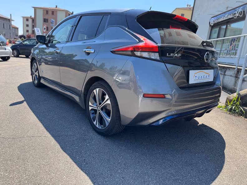 Nissan Leaf - 3