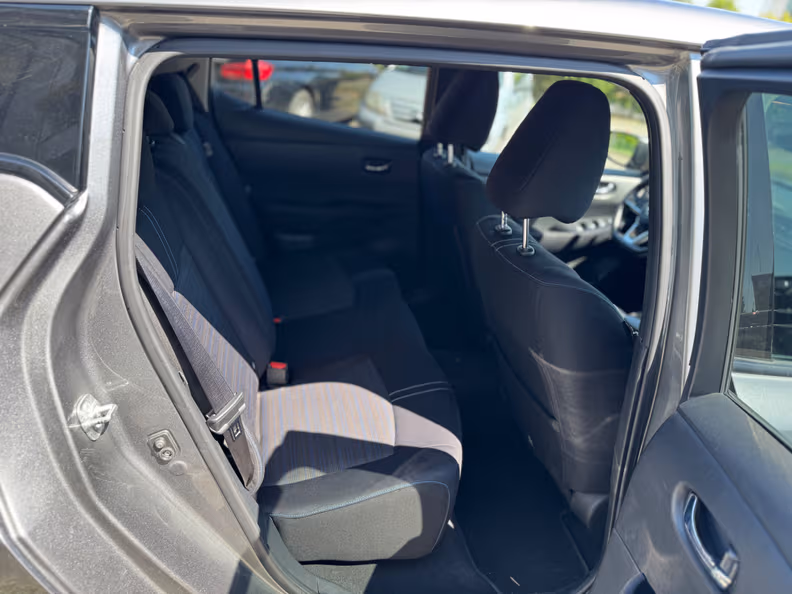 Nissan Leaf - 23