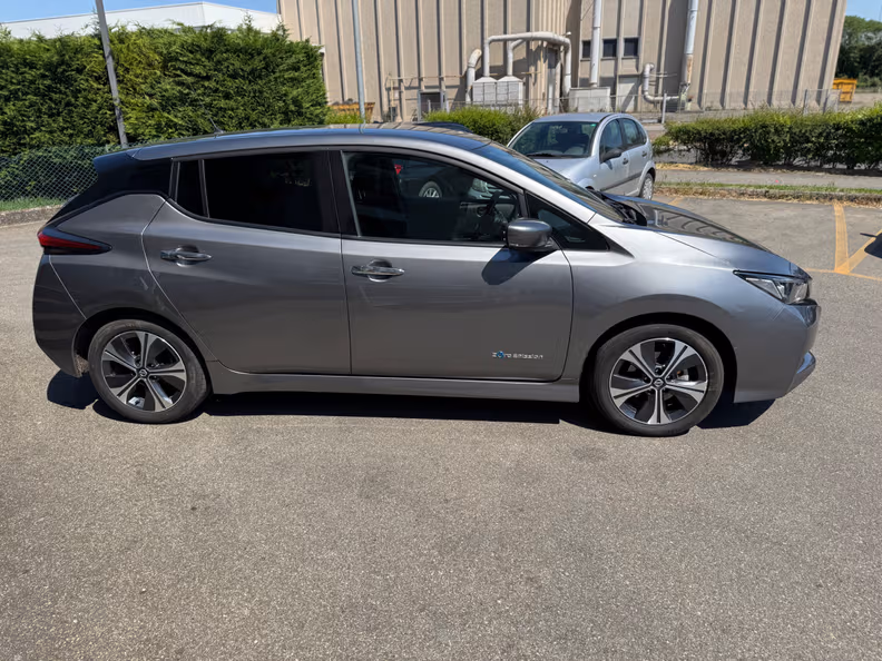 Nissan Leaf - 6