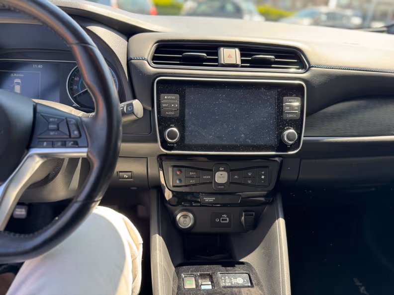Nissan Leaf - 17