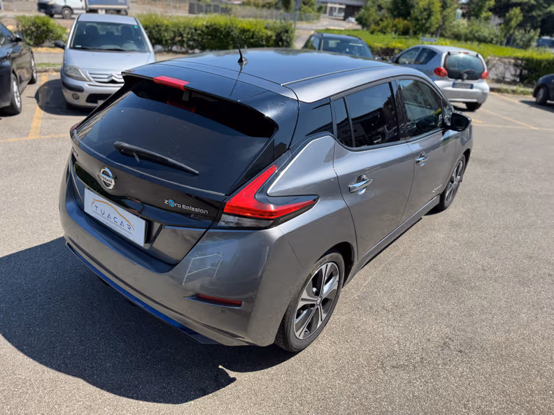 Nissan Leaf - 5