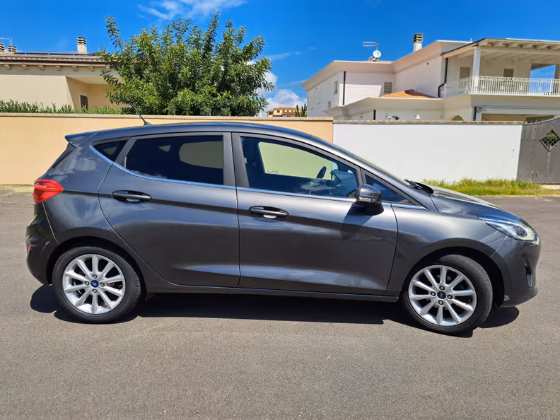 Ford Fiesta - 4