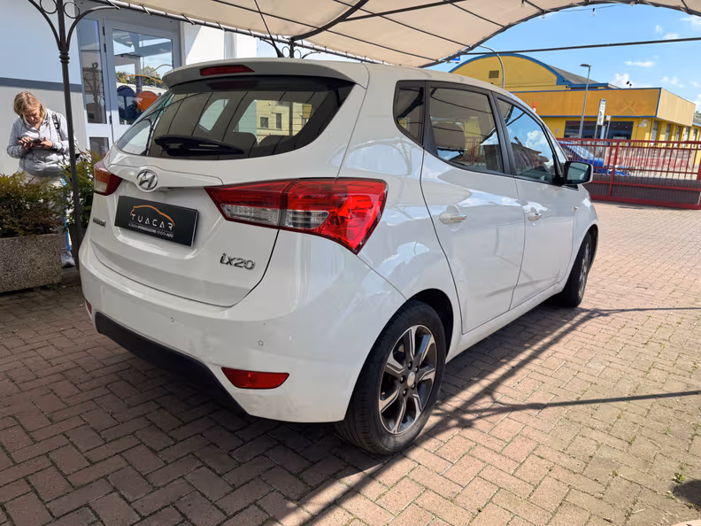 Hyundai ix20 - 4