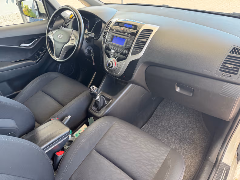 Hyundai ix20 - 8