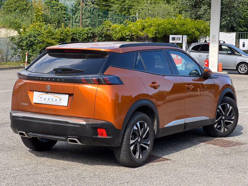 Peugeot 2008 - 4