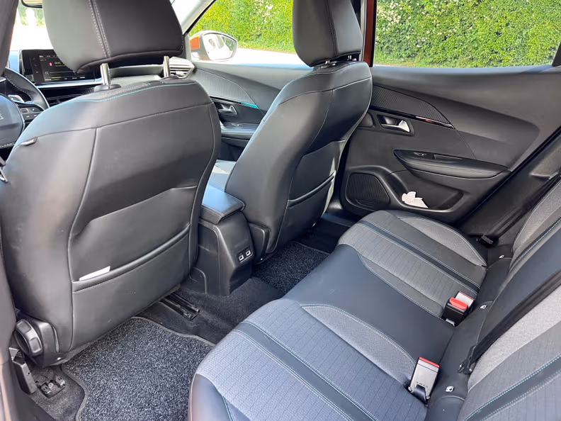 Peugeot 2008 - 25