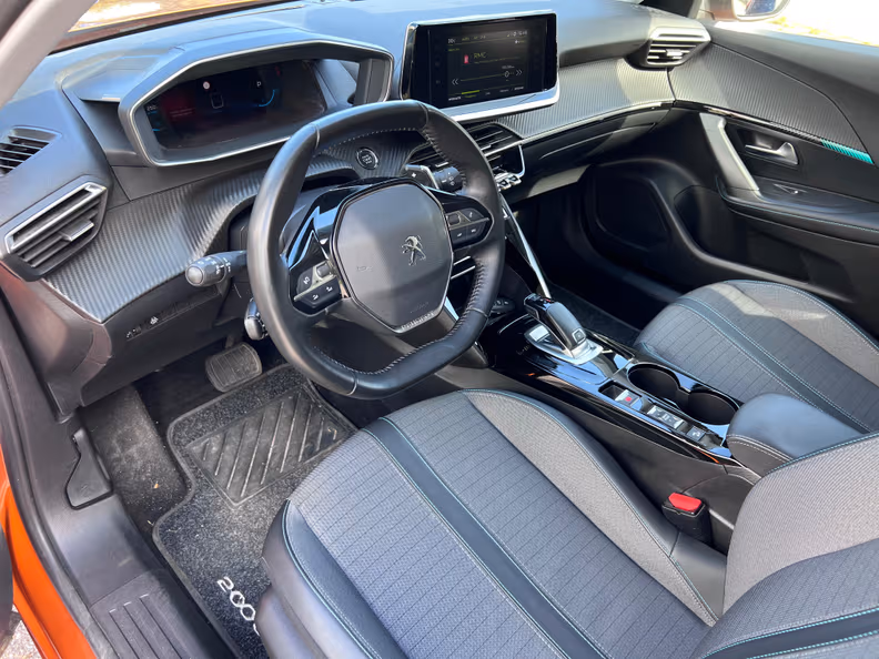 Peugeot 2008 - 7