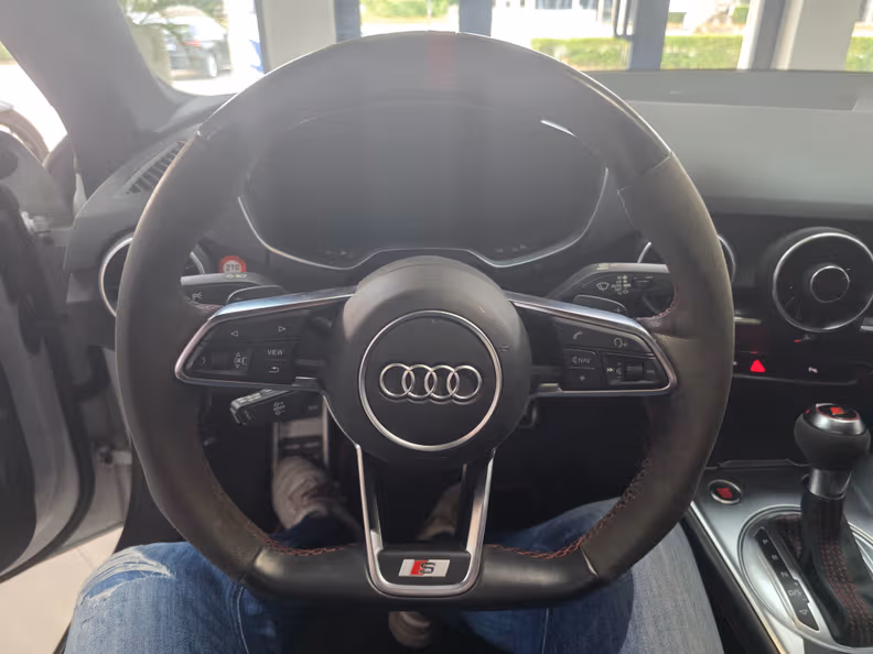 Audi TT - 11