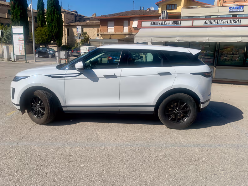 Land Rover Range Rover Evoque - 13