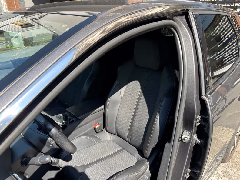 Peugeot 3008 - 24