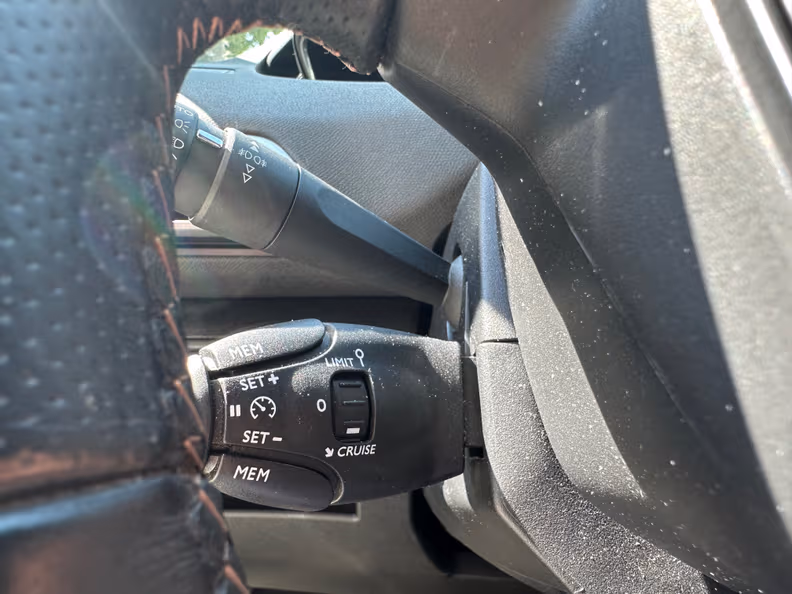 Peugeot 3008 - 18