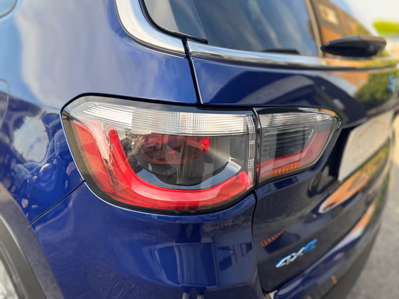 Jeep Compass - 12