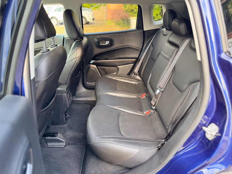 Jeep Compass - 23