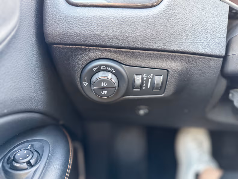 Jeep Compass - 15
