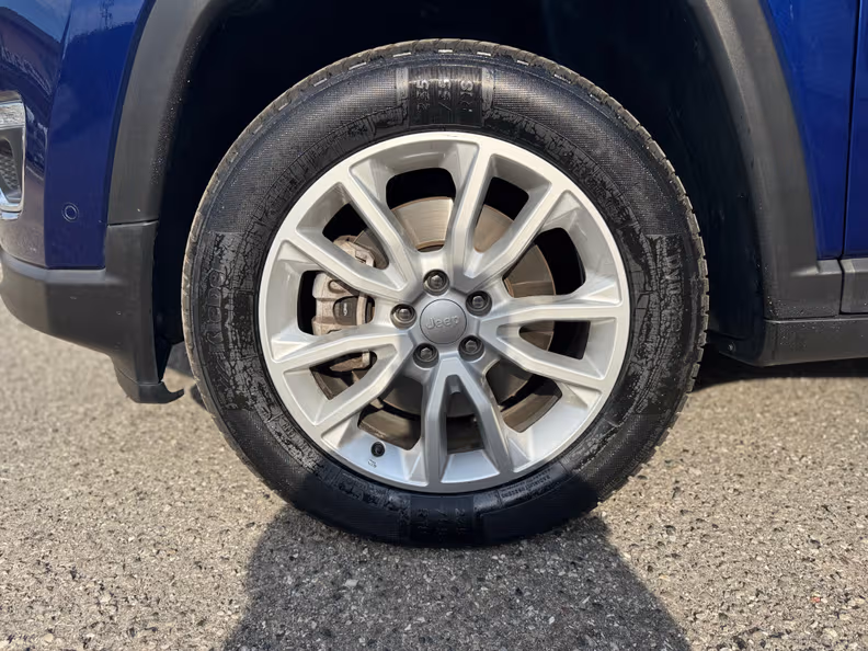 Jeep Compass - 10