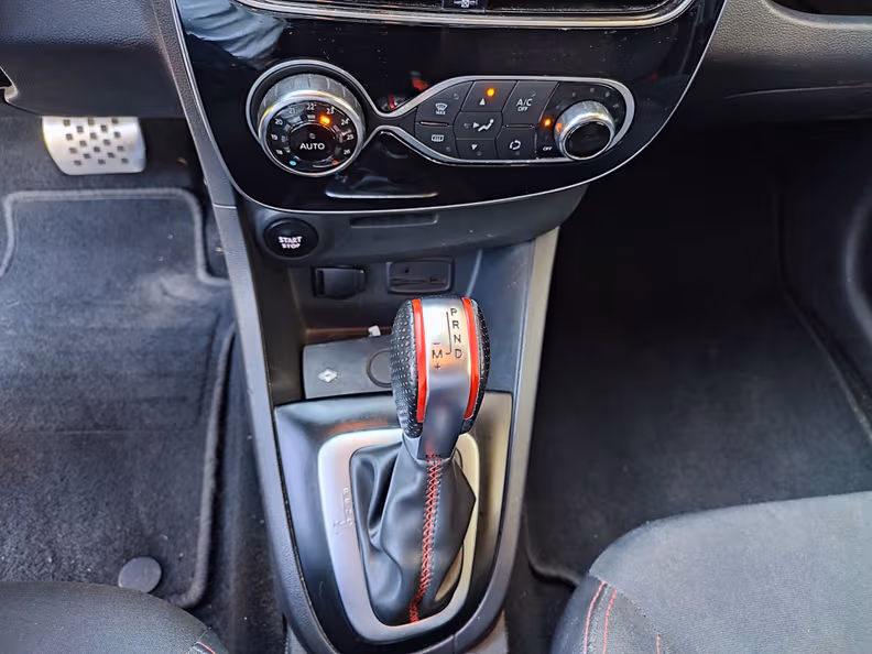 Renault Clio - 13