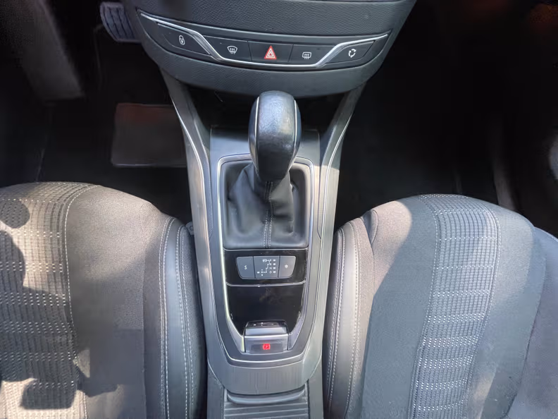 Peugeot 308 - 16