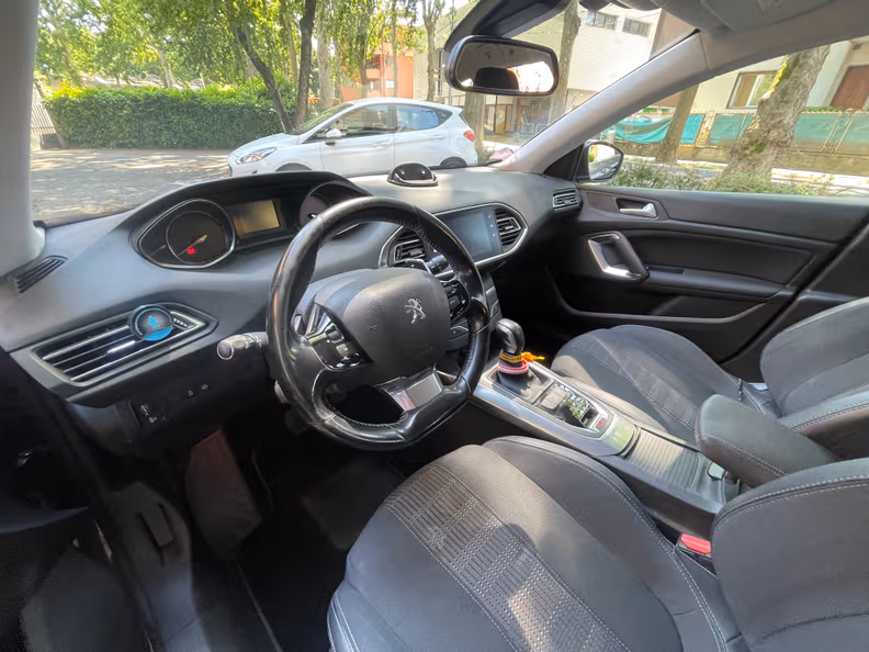 Peugeot 308 - 23