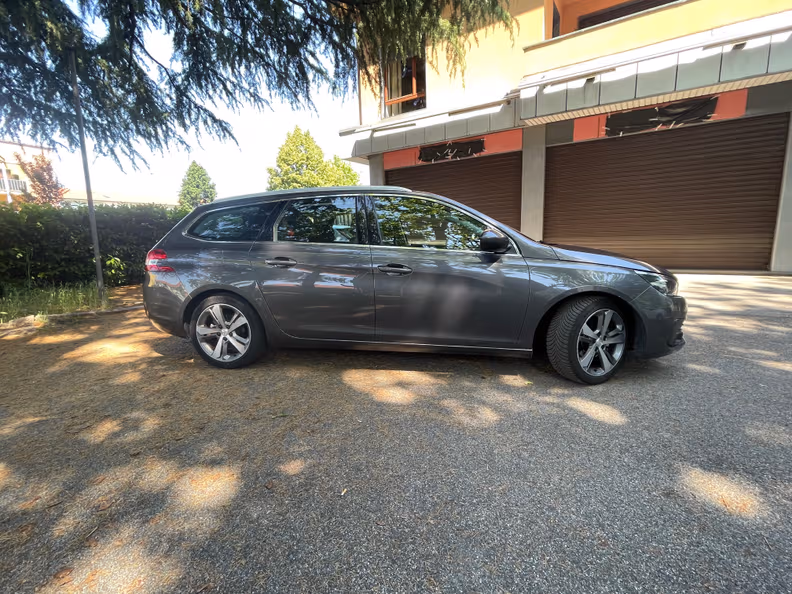 Peugeot 308 - 4