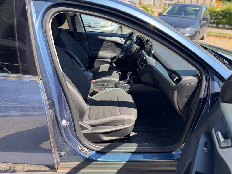 Ford Focus - 13