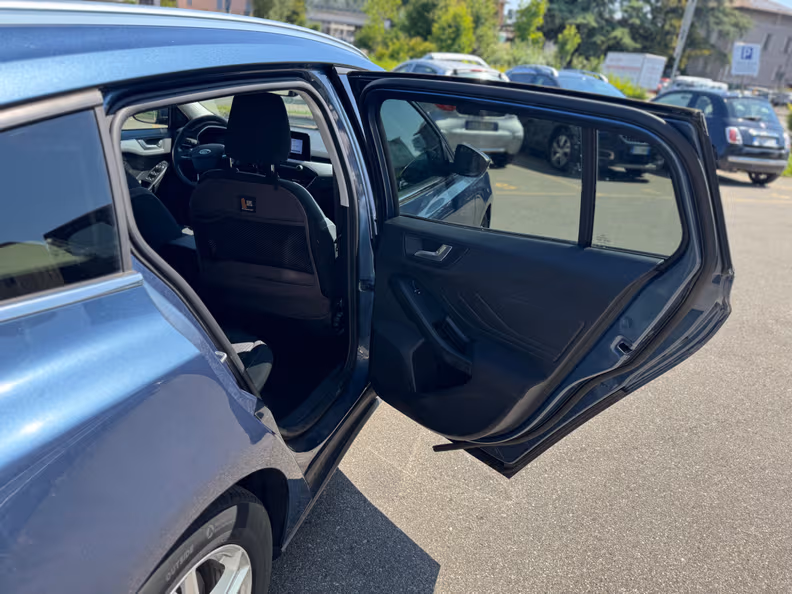 Ford Focus - 25