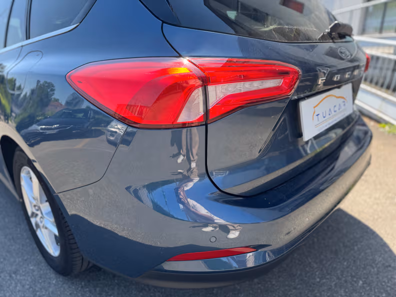 Ford Focus - 11