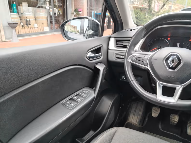 Renault Captur - 42