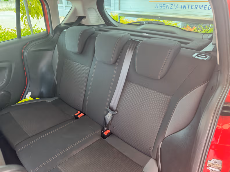 Ford B-MAX - 11