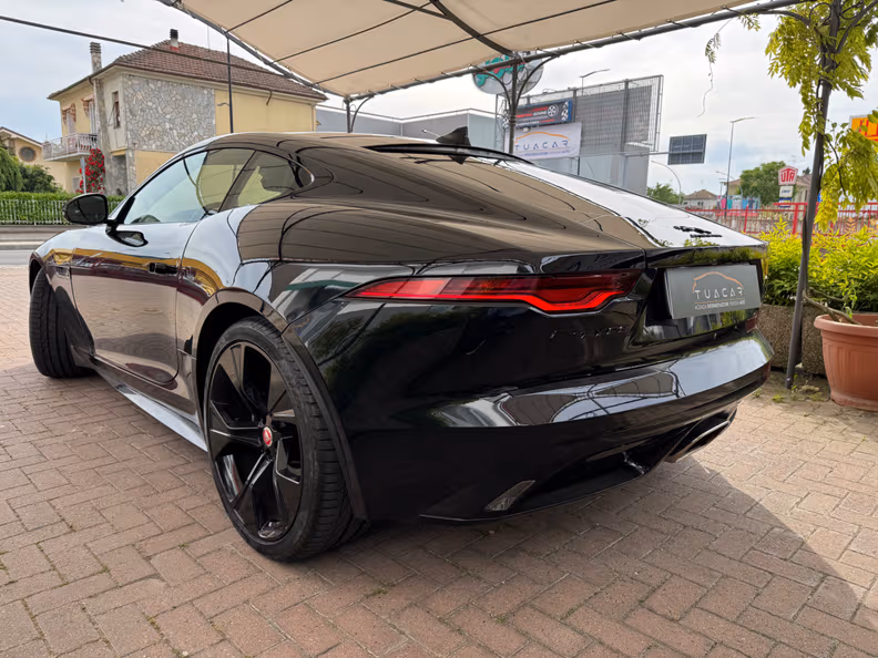 Jaguar F-Type - 5