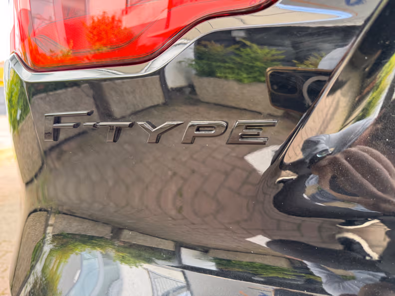 Jaguar F-Type - 40