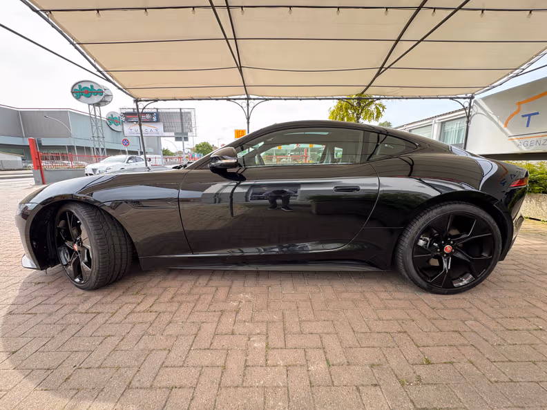 Jaguar F-Type - 16