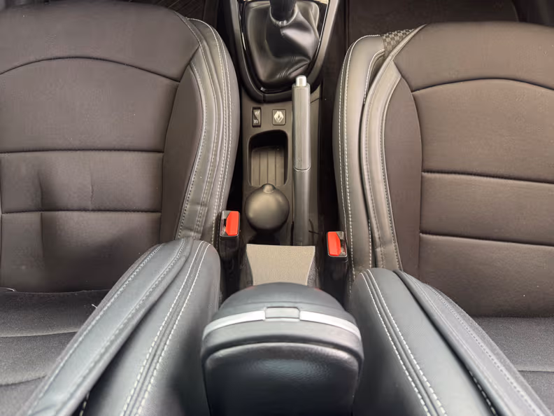Renault Clio - 28