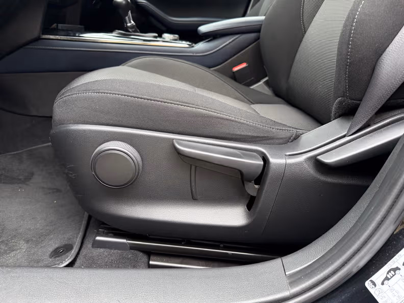 Mazda CX-30 - 31