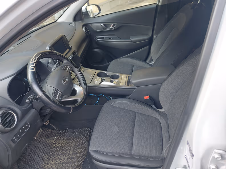 Hyundai Kona - 12