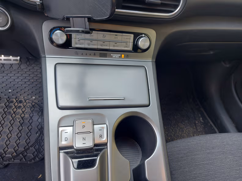 Hyundai Kona - 17