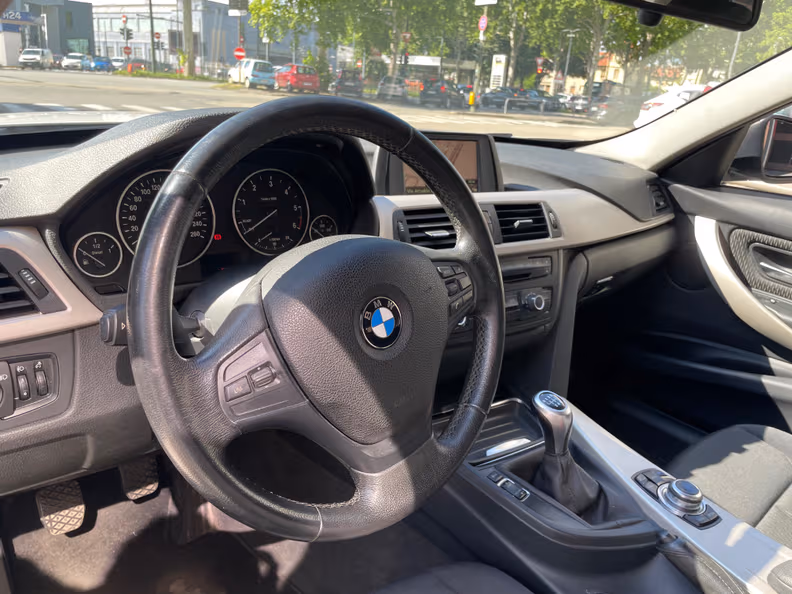 BMW 3 series - 12