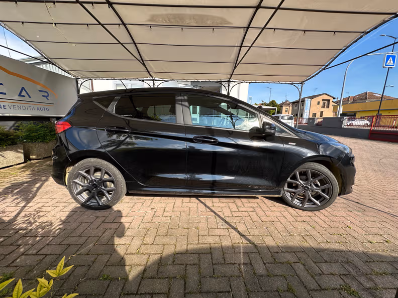 Ford Fiesta - 21