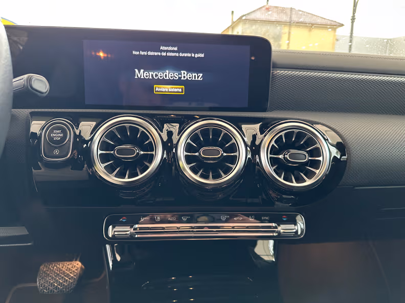 Mercedes-Benz CLA-Class - 14