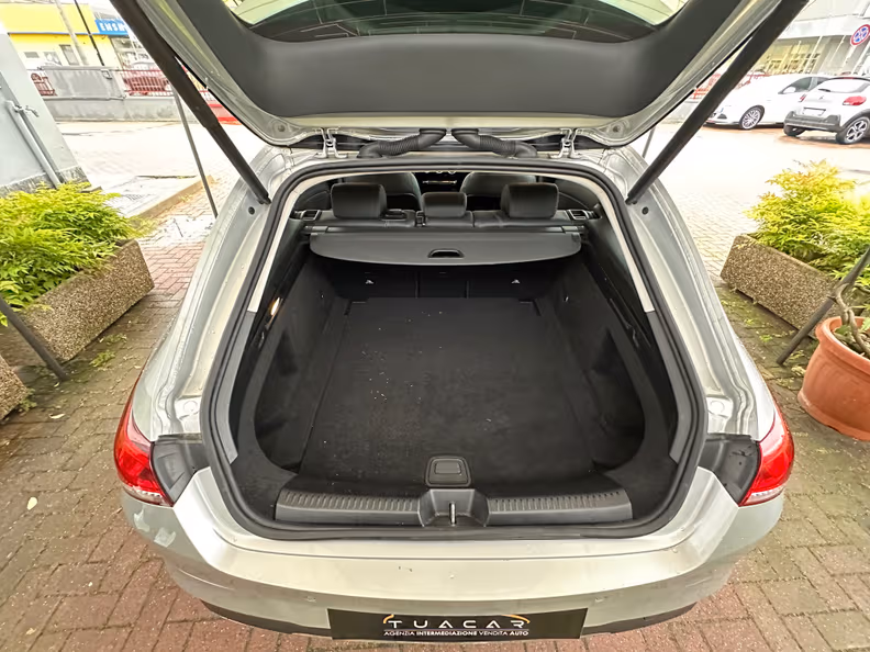 Mercedes-Benz CLA-Class - 41