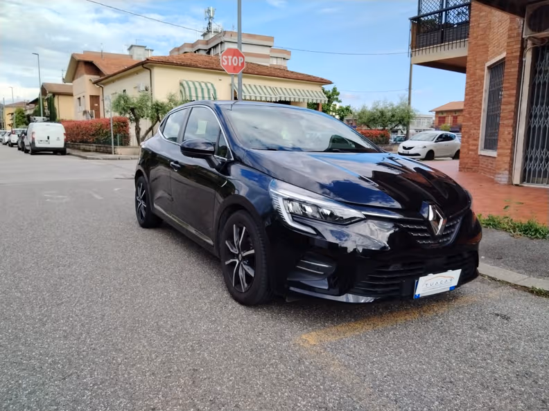 Renault Clio - 17