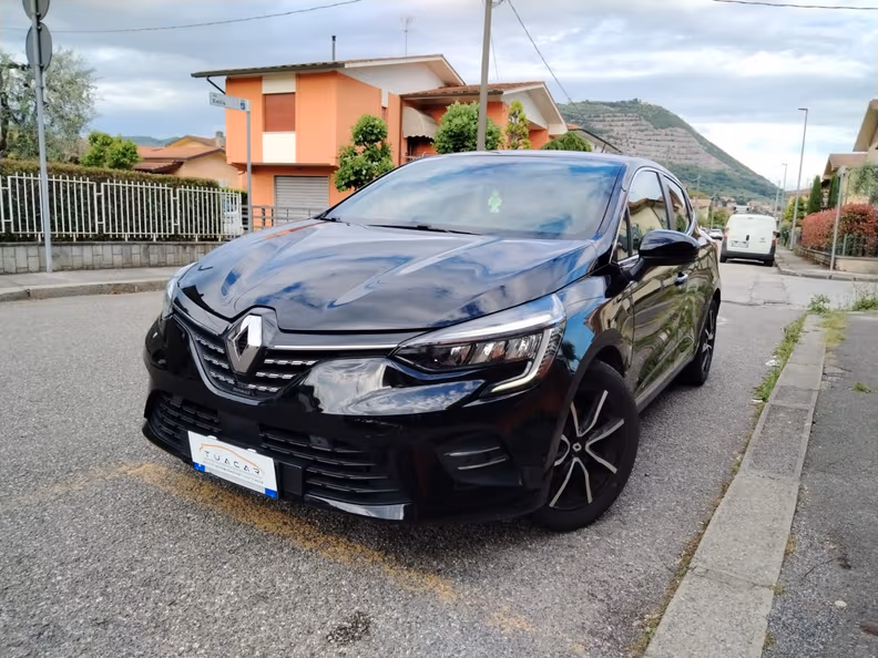 Renault Clio - 1