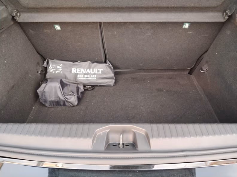 Renault Clio - 48
