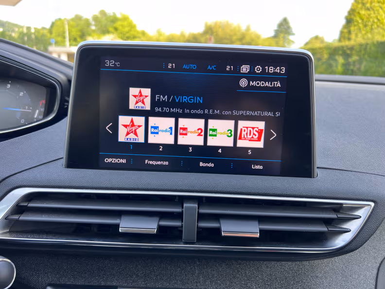 Peugeot 3008 - 13