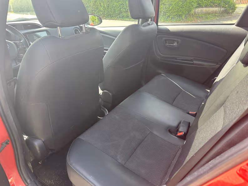 Toyota Yaris - 22