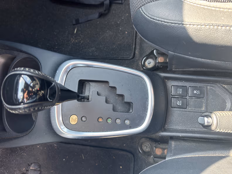 Toyota Yaris - 30