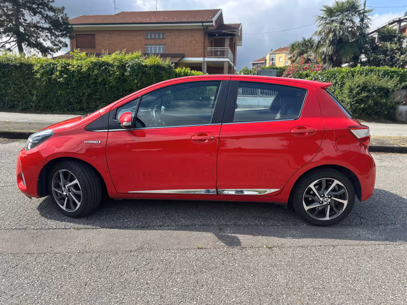 Toyota Yaris - 16