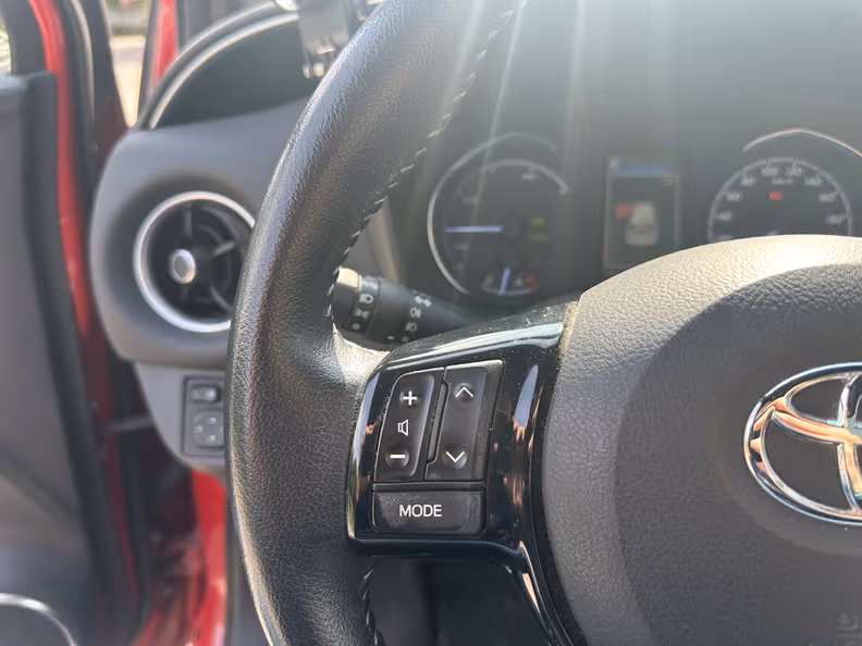 Toyota Yaris - 34