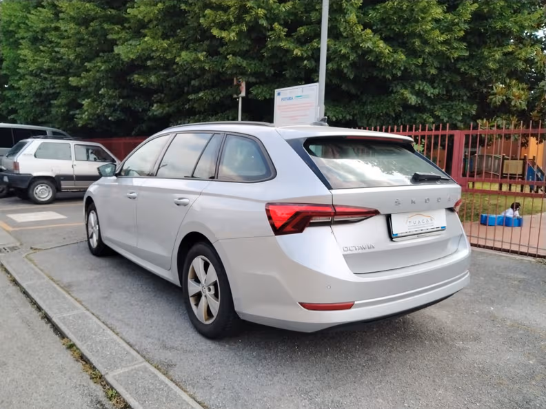 Škoda Octavia - 16