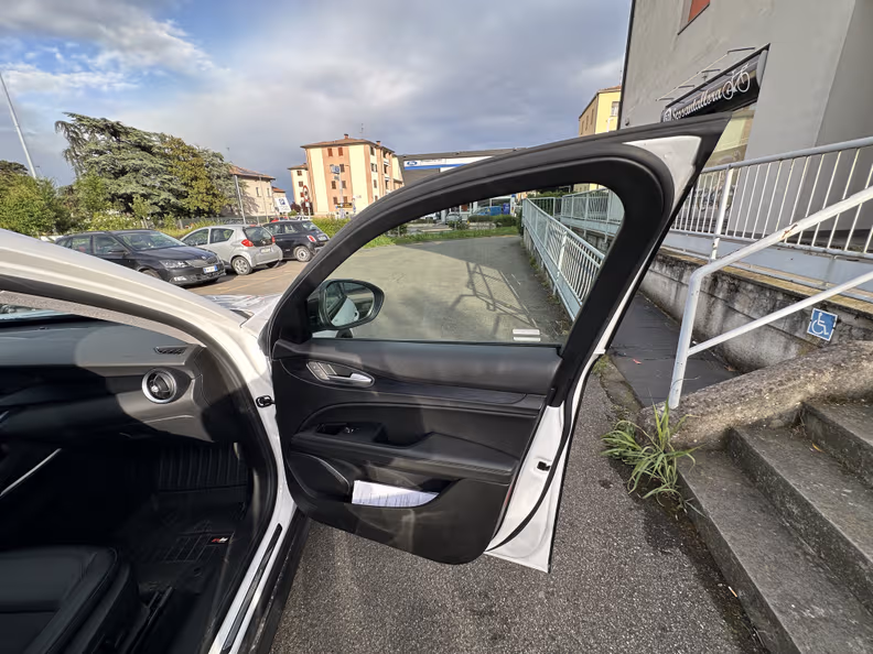 Alfa Romeo Stelvio - 25
